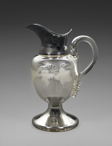 Kannu, c. 1865-1871 (hopealasi, hopealevy, korkki, paperi) tekijältä Boston Silver Glass Company