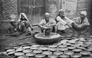 Kashmirilaiset savenvalajat töissä, 1902