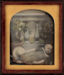 Lapsen muotokuva, n. 1850 (kuva) tekijältä British Photographer