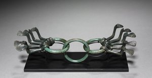 Pata-ornamentti, noin 1200 eaa tekijältä Bronze Age