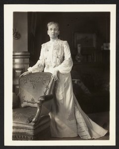 Rouva John Arbuckle, n. 1900-1910 tekijältä Burr William McIntosh