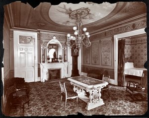 Yksityinen olohuone Hoffman House -hotellissa, 1907 (hopeagelatiiniprintti) tekijältä Byron Company