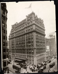 Näkymä Hotel Knickerbockerista, Broadway ja 42nd Street, New York, 1912 (hopeagelatiiniprintti) tekijältä Byron Company