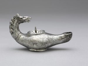 Lamppu, 300-luvun loppu (hopea) (katso myös 491488 & 491489) tekijältä Byzantine