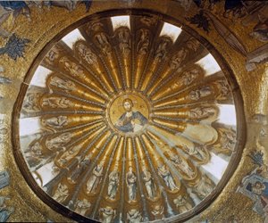 Turkki, Istanbul, Pyhän Vapahtajan kirkko Chorassa (Pyhä Vapahtaja-in-Chora) (Kariye Camii). Narthexin eteläkupoli, jossa Kristus keskellä. Bysantin taidetta toteutettiin vuosina 1315–1321. tekijältä Byzantine