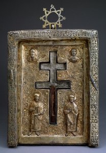 Kullattu hopea staurothek Ristin pyhäkkö, Bysantti, 1100-luku tekijältä Byzantine Byzantine
