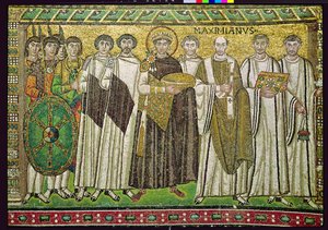 Keisari Justinianus I ja hänen joukkonsa virkamiehiä, vartijoita ja papistoa, noin 547 jKr (mosaiikki)