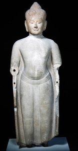 Buddha bayonin jälkeiseen tyyliin, Preah Khanista Kambodžassa, 1200-1300-luvun lopulla (hiekkakivi)