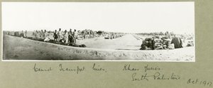Camel Transport Lines, Khan Yunis, lokakuu 1917 tekijältä Capt. Arthur Rhodes
