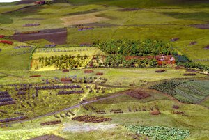Waterloon taistelun diorama, jossa näkyvät joukot sijoittuneet 18. kesäkuuta 1815 klo 19.45 (sekoitettu media) (yksityiskohta)