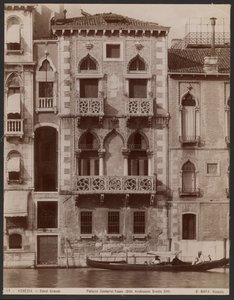 Palazzo Contarini-Fasan, Venetsia tekijältä Carlo Naya