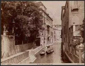 Rio delle Erbe ja Palazzo Van-Axel tekijältä Carlo Naya