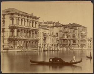 Rezzonico-, Giustiniani- ja Foscari-palatsit Suuren kanavan varrella