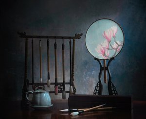 Kiinalainen magnolia-asetelma
