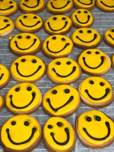 Kokoonpano - Smiley, 2019 (kuva) tekijältä Cécile Jamet