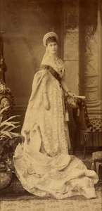 Elisabeth Fiodorovna de Russie (Elisabeth de Hesse Darmstadt) - Suurherttuatar Elizaveta Fjodorovna (1864-1918), Hessenin ja Reinin prinsessa Elisabetin muotokuva, Bergamasco, Charles (Karl) (1830-1896). Hopeagelatiinivalokuvaus