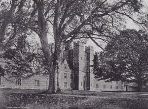 Knole, länsirintama (m/w kuva) tekijältä Charles Essenhigh Corke