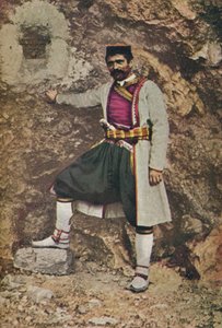 Montenegrolainen juhlapuvussa, vuodelta 1913
