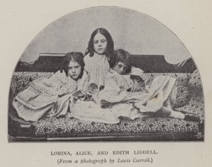Lorina, Alice ja Edith Liddell (m/w kuva)