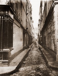 Rue Visconti Pariisissa otettu rue de Seinen. 6. piiri.