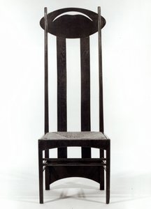 Korkeaselkänojallinen tuoli, n. 1897 (tummaksi petsattu tammi, jossa istuin ja lävistetyt soikeat selkäkaiteet)