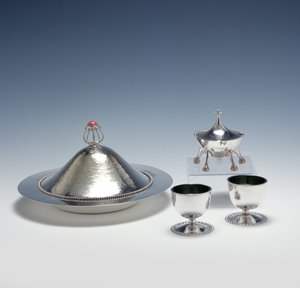 Metallityöt, 1893-1907 tekijältä Charles Robert Ashbee