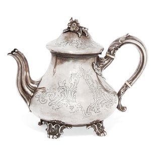 Viktoriaaninen teekannu, 1849 tekijältä Charles and Storer Reily