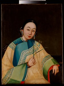 Hovinrouvan muotokuva, istuu puolipitkänä brodeeratussa kaapussa, kädessään kukka, 1800-luvun puoliväli tekijältä Chinese School