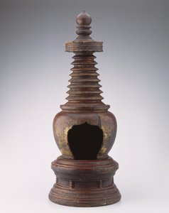 Stupa, Ming-dynastia (1368-1644) (lakattua puuta ja kultaa)