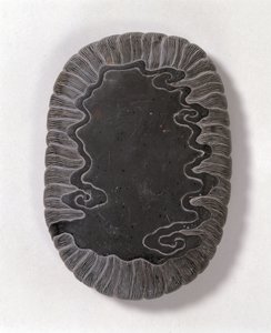 Huonekalut ja erilaiset esineet 1100- ja 1300-luvuilta
