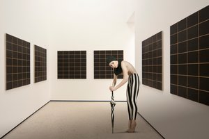 Raidallinen hahmo galleriassa tekijältä Christine von Diepenbroek