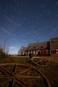 Star Trails -maalaistalo tekijältä Christoph Schaarschmidt