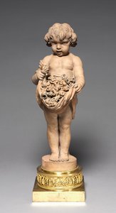 Lapsi kantamassa hedelmiä ja kukkia, 1700-1800-luvun alku tekijältä Claude Michel Clodion