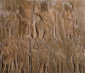 Reliefi, joka kuvaa jumaloitua Rooman keisaria vastaanottamassa kunnianosoitusta egyptiläisiltä paimentolaisilta tekijältä Coptic