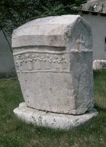 Bogomil hautakivi, 1300-1400 luvut