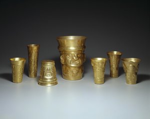 Dekantterilasit, 900-1100 (kulta)