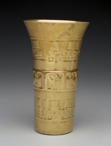 Cup: Linnut ja päät, 900-1100 (kulta)