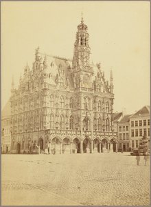 Hotel de ville, Oudenarde tekijältä Cundall and Fleming