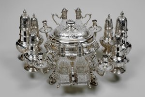 Kirkleatham Centerpiece tekijältä David and Tanqueray Anne  Willaume