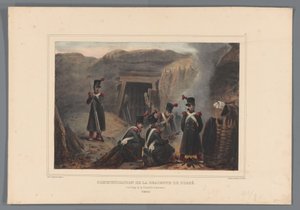 Sotilaallinen bij een mijngang, 1832 Tiedonanto ojan laskeutumisesta (otsikko esineessä) Raffetin piirustukset luonnosta Antwerpenin linnoituksen piirityksen yhteydessä (sarjan nimi esineessä) tekijältä Denis Auguste Marie Raffet