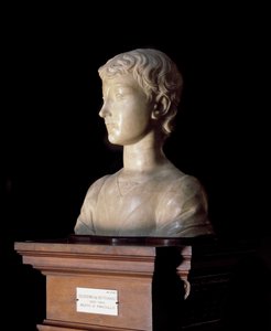 Nuori mies Veistos Desiderio da Settignano (n. 1430-1464) 1450-1455 Koko 40x34,5 cm Firenze, Bargellon kansallismuseo