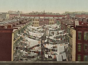 Maanantaipesu, New York, noin 1900 tekijältä Detroit Photographic Co.