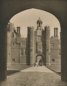 Base Court, Wolseysin palatsin ensimmäinen nelikulmio, vuodelta 1935. tekijältä Donald McLeish