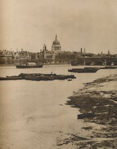 Embankment ja Blackfriars Waterloon sillan eteläpäästä, vuodelta 1935. tekijältä Donald McLeish