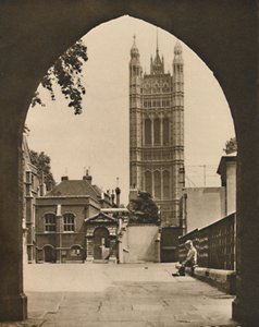 Little Deans Yard Westminsterissä: Näkymä englantilaiseen julkiseen kouluun, vuodelta 1935. tekijältä Donald McLeish