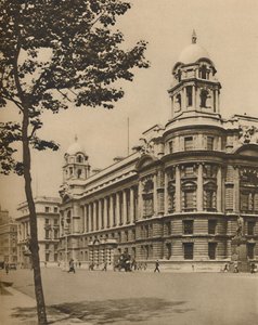 The Brains of Defence: British War Office in Whitehall, n. 1935. tekijältä Donald McLeish
