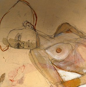 Mietiskelevä, selkänojaa vasten nojaava nainen tekijältä Doris Schmitz