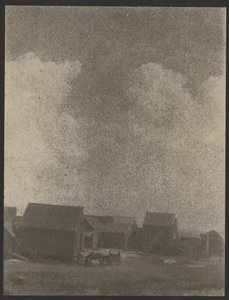 [Maatilarakennukset ja hevoset ja kärryt] tekijältä Doris Ulmann