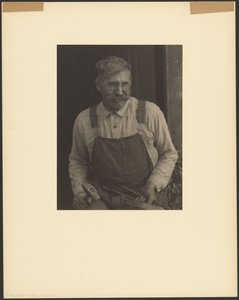 [James Duff, Viulunsoittaja, Hazard, Kentucky, Holding Tools]