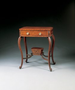 Klassinen veistetty työpöytä, 1810-20 tekijältä Duncan Phyfe